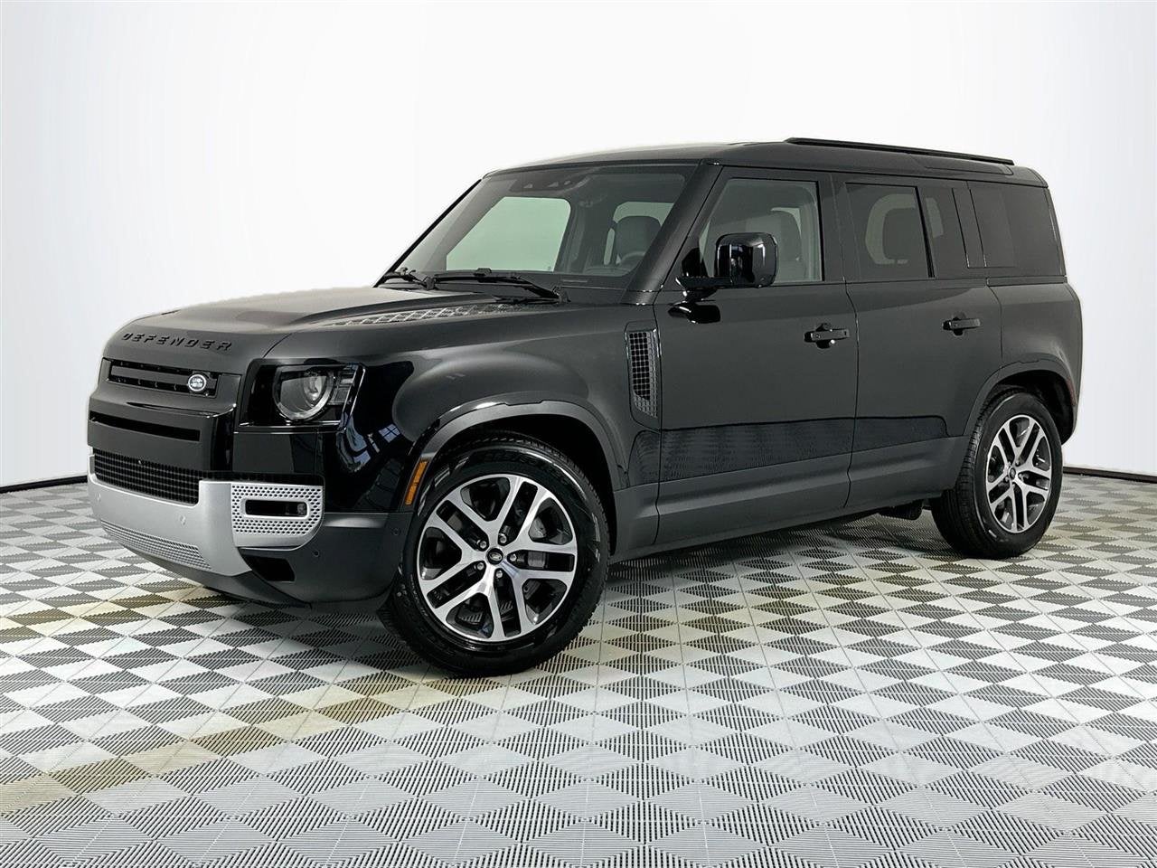2025 Land Rover Defender 110