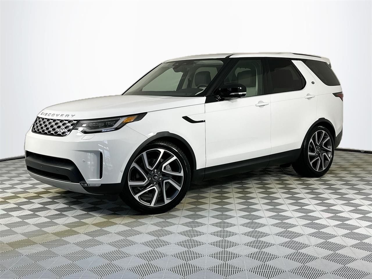 2025 Land Rover Discovery S in Fuji White — front three-quarter view